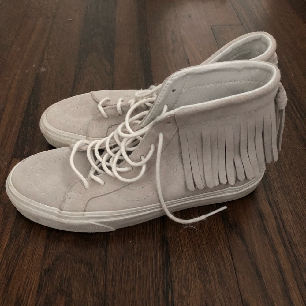 Fringed shoes!!